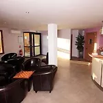 Hotel Logis Restaurant Le Cara Sol Elne