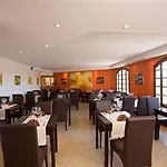 Logis Restaurant Le Cara Sol Hotel Elne