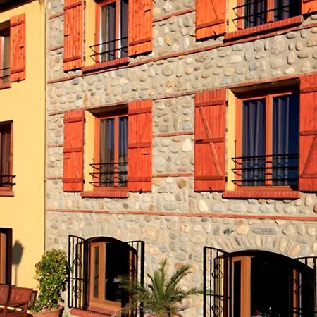 Logis Cara Sol Hotel 3*