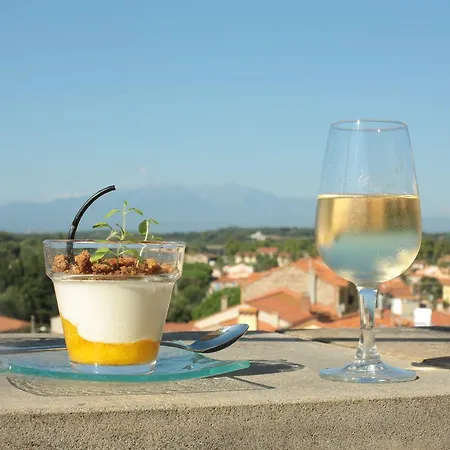 Logis Restaurant Le Cara Sol エルヌ