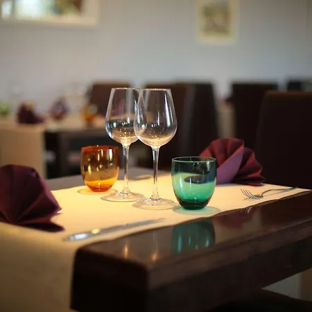 ホテル Logis Restaurant Le Cara Sol