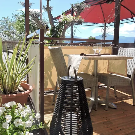 Logis Restaurant Le Cara Sol إيلن