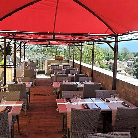 Logis Restaurant Le Cara Sol エルヌ