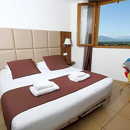 Logis Restaurant Le Cara Sol エルヌ
