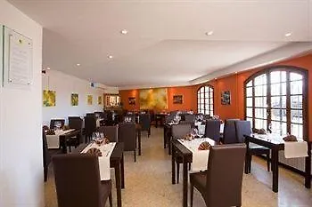 Logis Restaurant Le Cara Sol ホテル エルヌ