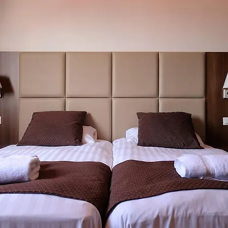 Logis Restaurant Le Cara Sol Elne