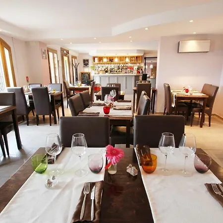 فندق Logis Restaurant Le Cara Sol 3*
