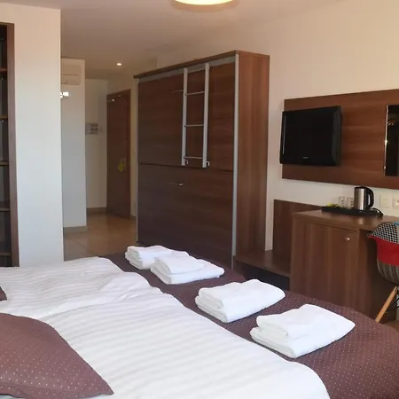 Logis Restaurant Le Cara Sol 3* Elne